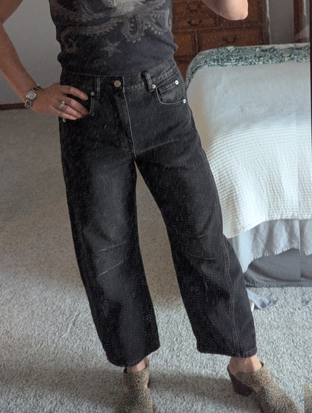 Aaron & Amber Black Barrel Jeans